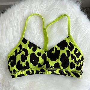 Fleo Neon Reinette sports bra size: small